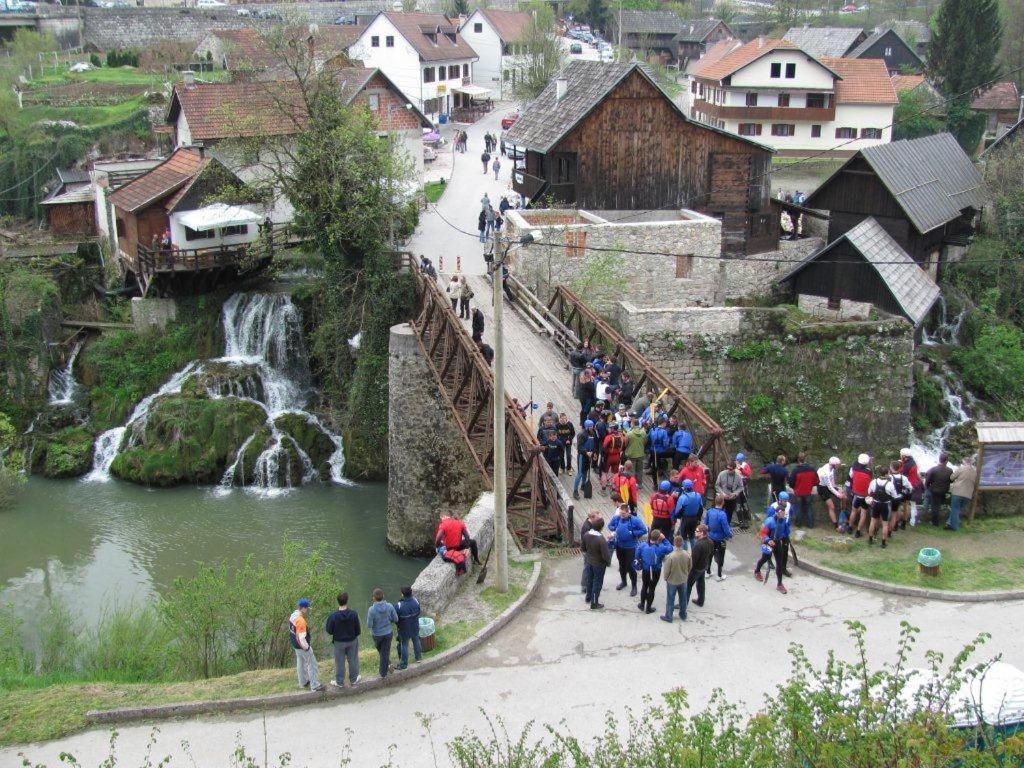 Apartman Djak Plitvička Jezera Esterno foto